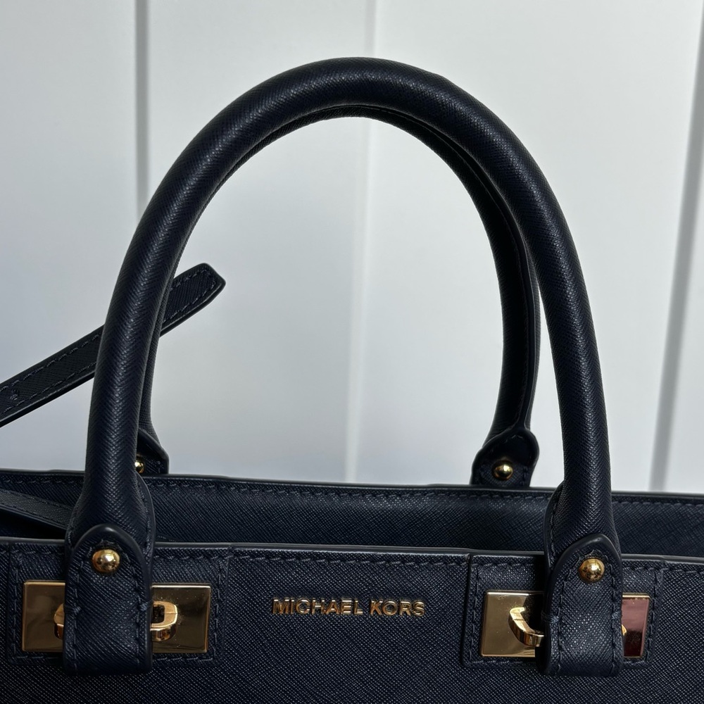 MICHAEL KORS Quinn Large Saffiano Leather Satchel (Color: Navy Blue) - Picture 3 of 15